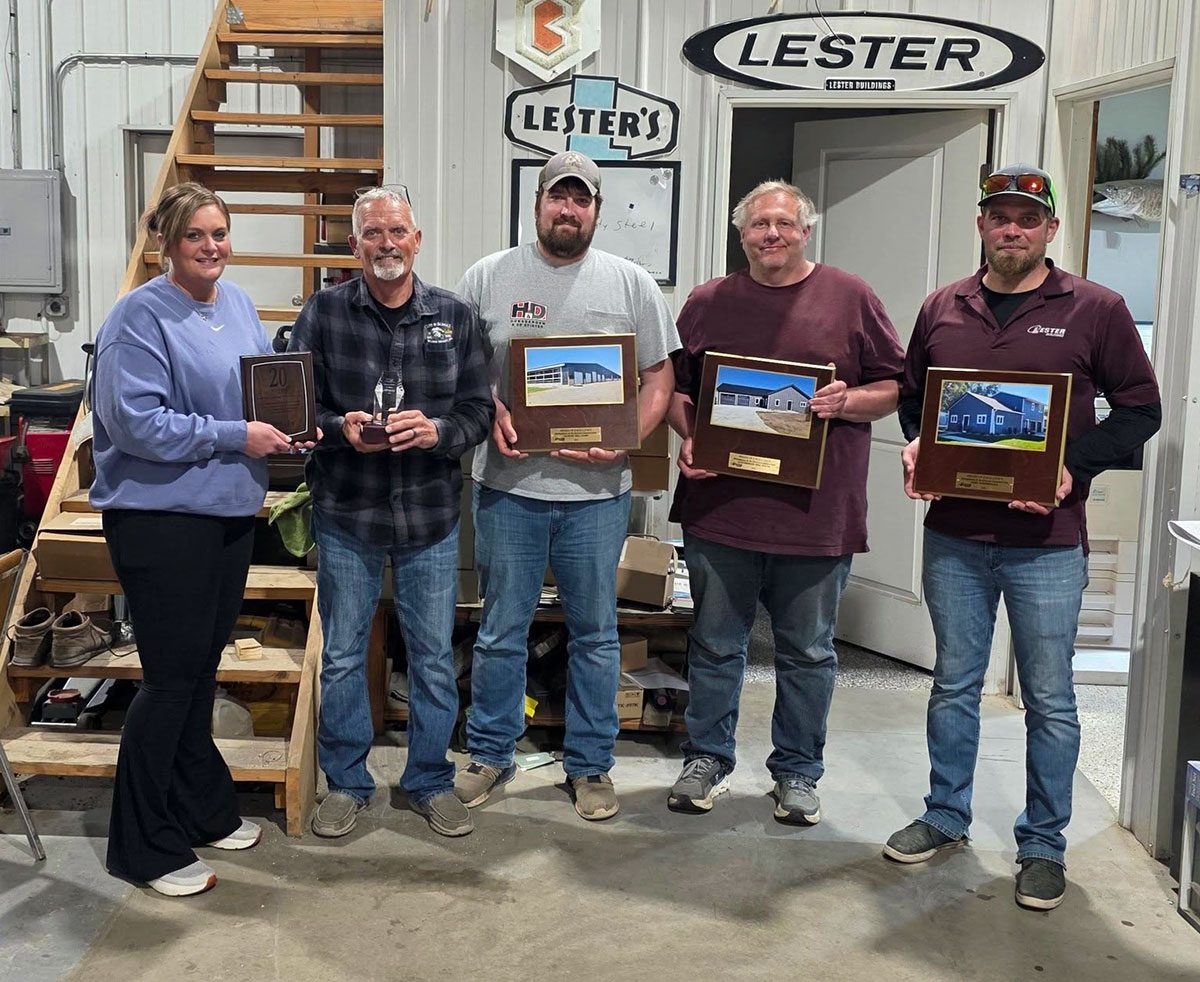 The Hoksbergen & De Stigter Construction team with Lester Buildings awards
